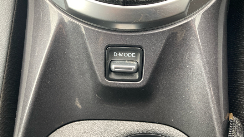 Nissan Juke 1.0 DiG-T 114 N-Connecta 5dr Petrol Hatchback